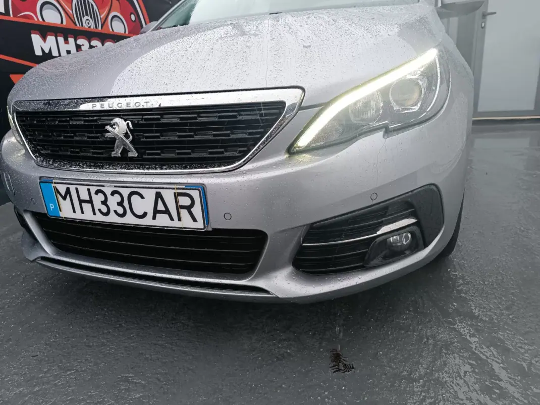 Peugeot 308 2020 - 13900 EUR, 168102 km - AUTO.MOTO.pt - 168102km - foto 12 de 28