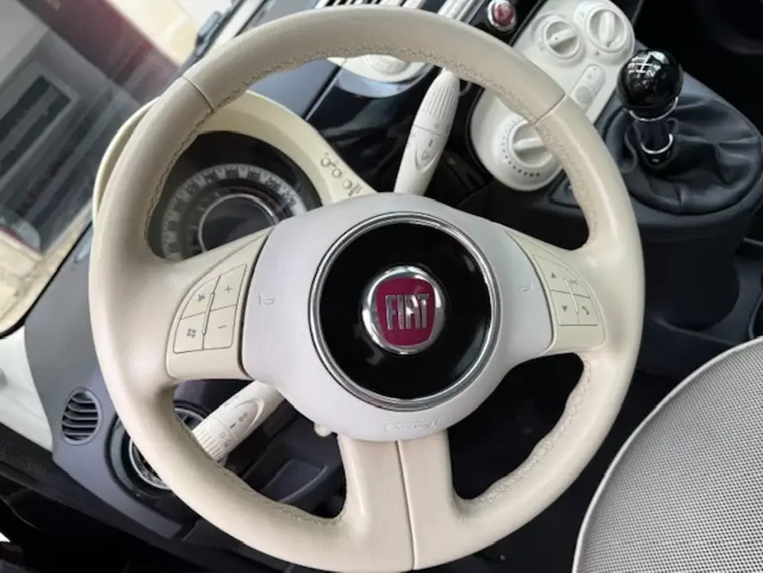 Fiat 500 2011 - 6750 EUR, 163000 km - AUTO.MOTO.pt - 163000km - foto 16 de 31