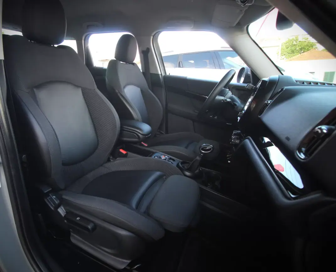 MINI Countryman 2019 - 16990 EUR, 155000 km - AUTO.MOTO.pt - 155000km - foto 22 de 33