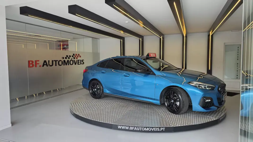 BMW 216 Gran Coupé 2020 - 24900 EUR, 75221 km - AUTO.MOTO.pt - 75221km - foto 5 de 61