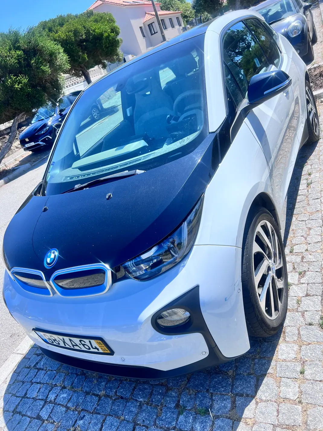 BMW i3 2016 - 9900 EUR, 166500 km - AUTO.MOTO.pt - 166500km - foto 2 de 15