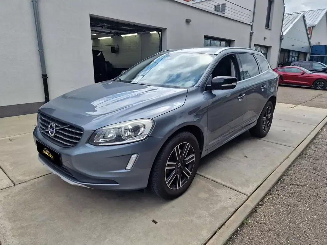 Volvo XC 60 2017 - 19790 EUR, 144487 km - AUTO.MOTO.pt - 144487km - foto 1 de 14
