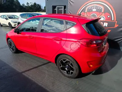 Ford Fiesta 2018 - 9900 EUR, 149596 km - AUTO.MOTO.pt - 149596km - foto 7 de 28