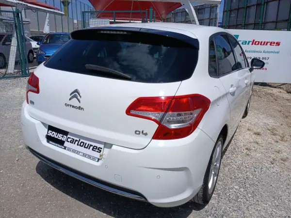 Citroën C4 2014 - 8250 EUR, 133197 km - AUTO.MOTO.pt - 133197km - foto 11 de 27