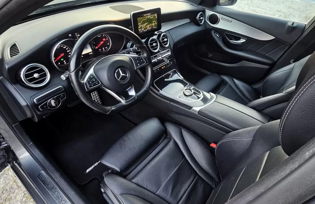 Mercedes-Benz C 220 2017 - 26500 EUR, 126000 km - AUTO.MOTO.pt - 126000km - foto 31 de 32
