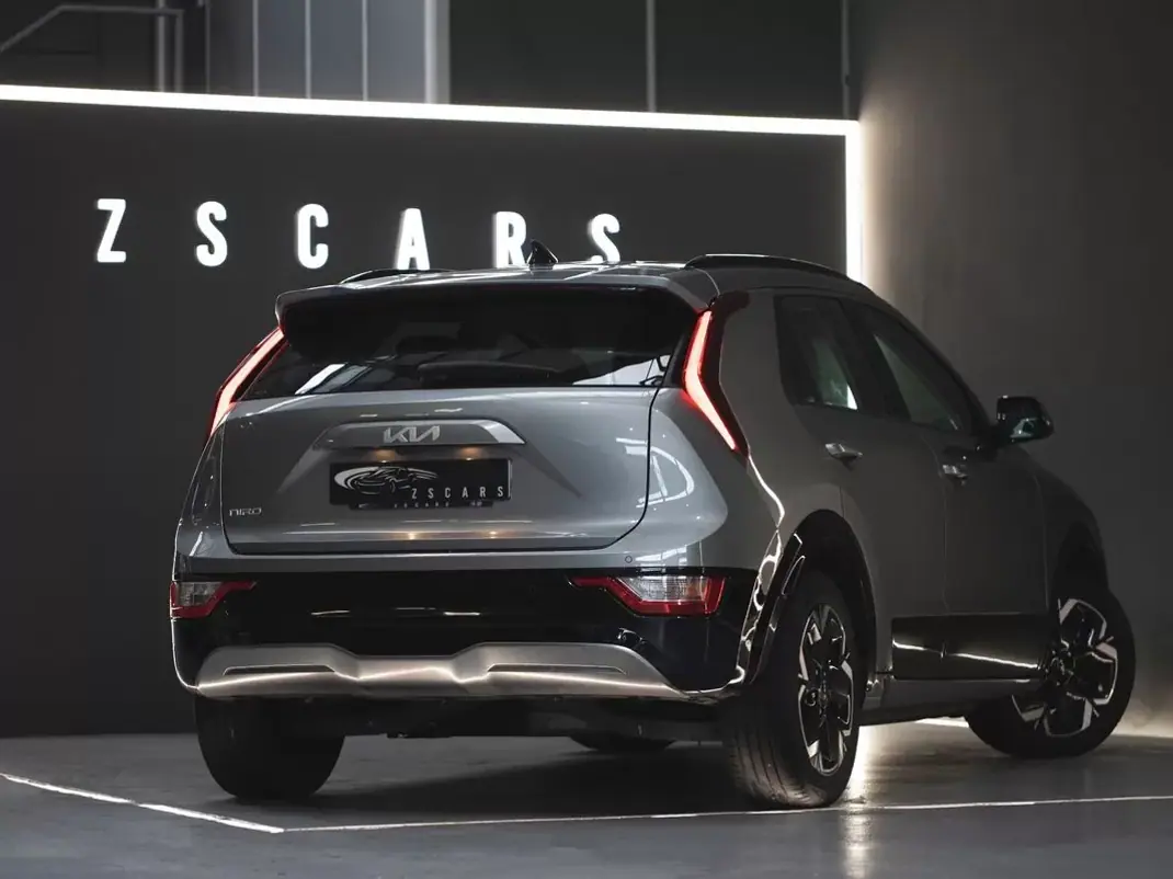 Kia e-Niro 2022 - 25990 EUR, 60682 km - AUTO.MOTO.pt - 60682km - foto 6 de 19