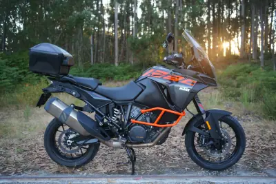 KTM 1290 Super Adventure 2018 - 12490 EUR, 50500 km - AUTO.MOTO.pt - 50500km - foto 24 de 27