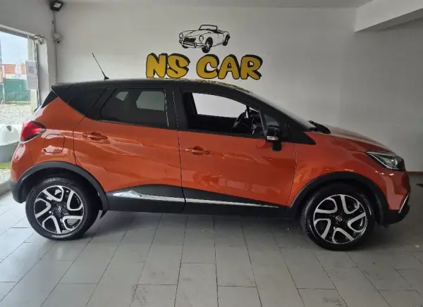 Renault Captur 2017 - 14750 EUR, 130625 km - AUTO.MOTO.pt - 130625km - foto 2 de 8