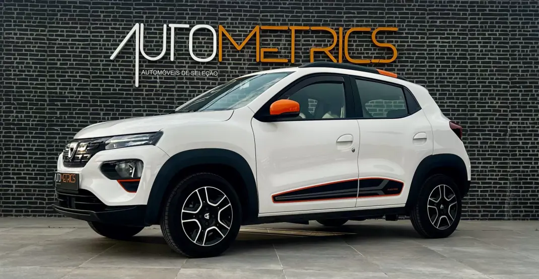 Dacia Spring 2022 - 13650 EUR, 62000 km - AUTO.MOTO.pt - 62000km - foto 1 de 17