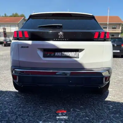 Peugeot 3008 2018 - 17500 EUR, 184000 km - AUTO.MOTO.pt - 184000km - foto 15 de 15