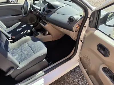 Renault Twingo 2010 - 4250 EUR, 150000 km - 150000km - foto 7 de 11