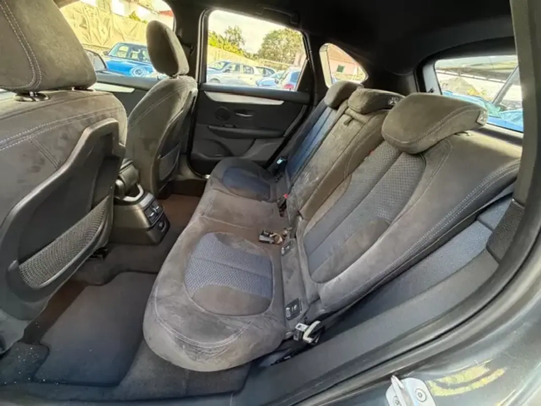 BMW 216 Active Tourer 2016 - 17900 EUR, 88780 km - AUTO.MOTO.pt - 88780km - foto 2 de 12