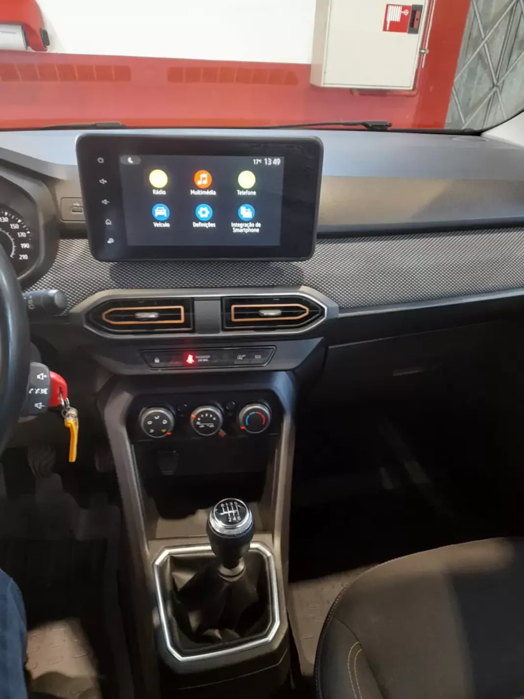 Dacia Sandero 2022 - 15500 EUR, 86971 km - AUTO.MOTO.pt - 86971km - foto 16 de 17