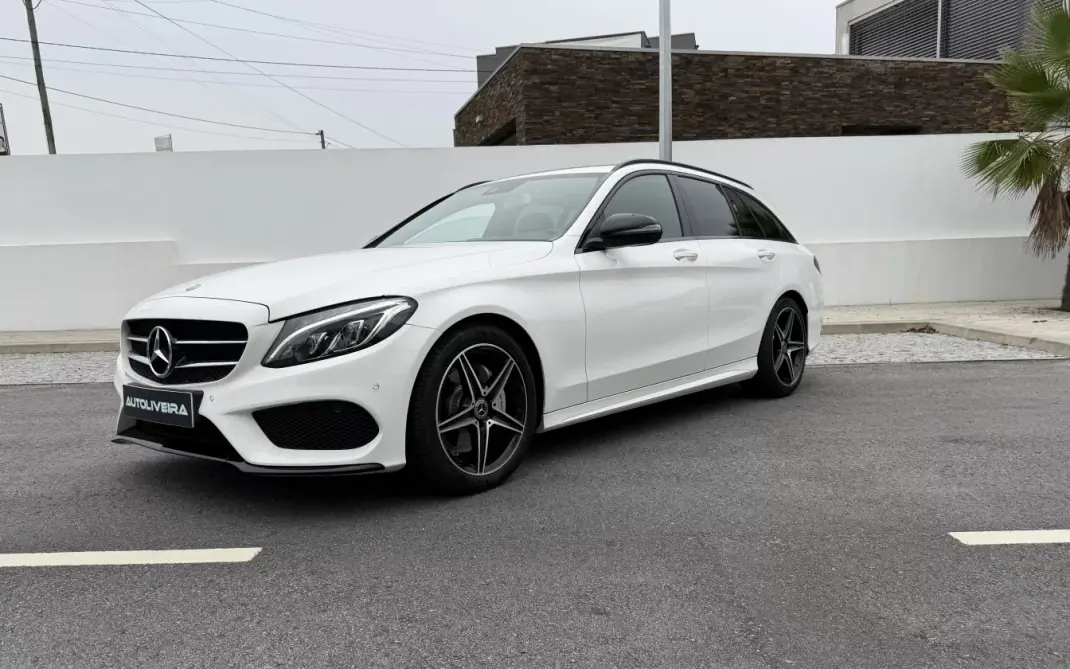 Mercedes-Benz C 220 2017 - 27900 EUR, 81867 km - AUTO.MOTO.pt - 81867km - foto 1 de 29