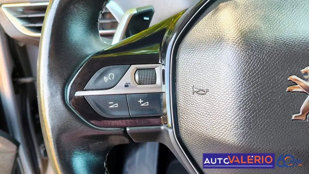 Peugeot 3008 2019 - 20950 EUR, 75140 km - 75140km - foto 14 de 39