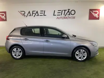Peugeot 308 2020 - 9750 EUR, 112000 km - 112000km - foto 10 de 30
