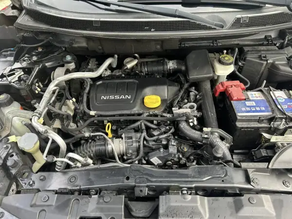 Nissan Qashqai 2015 - 18500 EUR, 152000 km - AUTO.MOTO.pt - 152000km - foto 12 de 12