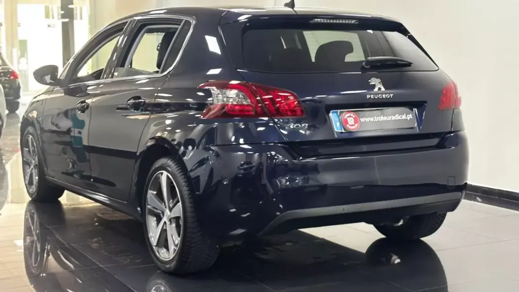 Peugeot 308 2019 - 14900 EUR, 50000 km - AUTO.MOTO.pt - 50000km - foto 7 de 51