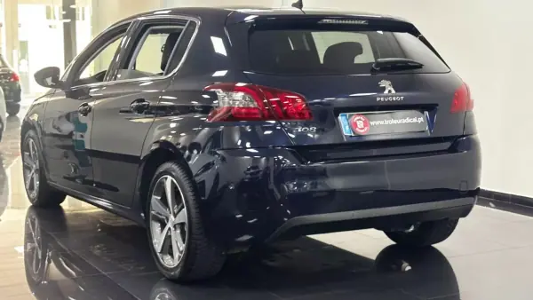 Peugeot 308 2019 - 14500 EUR, 50000 km - AUTO.MOTO.pt - 50000km - foto 7 de 51