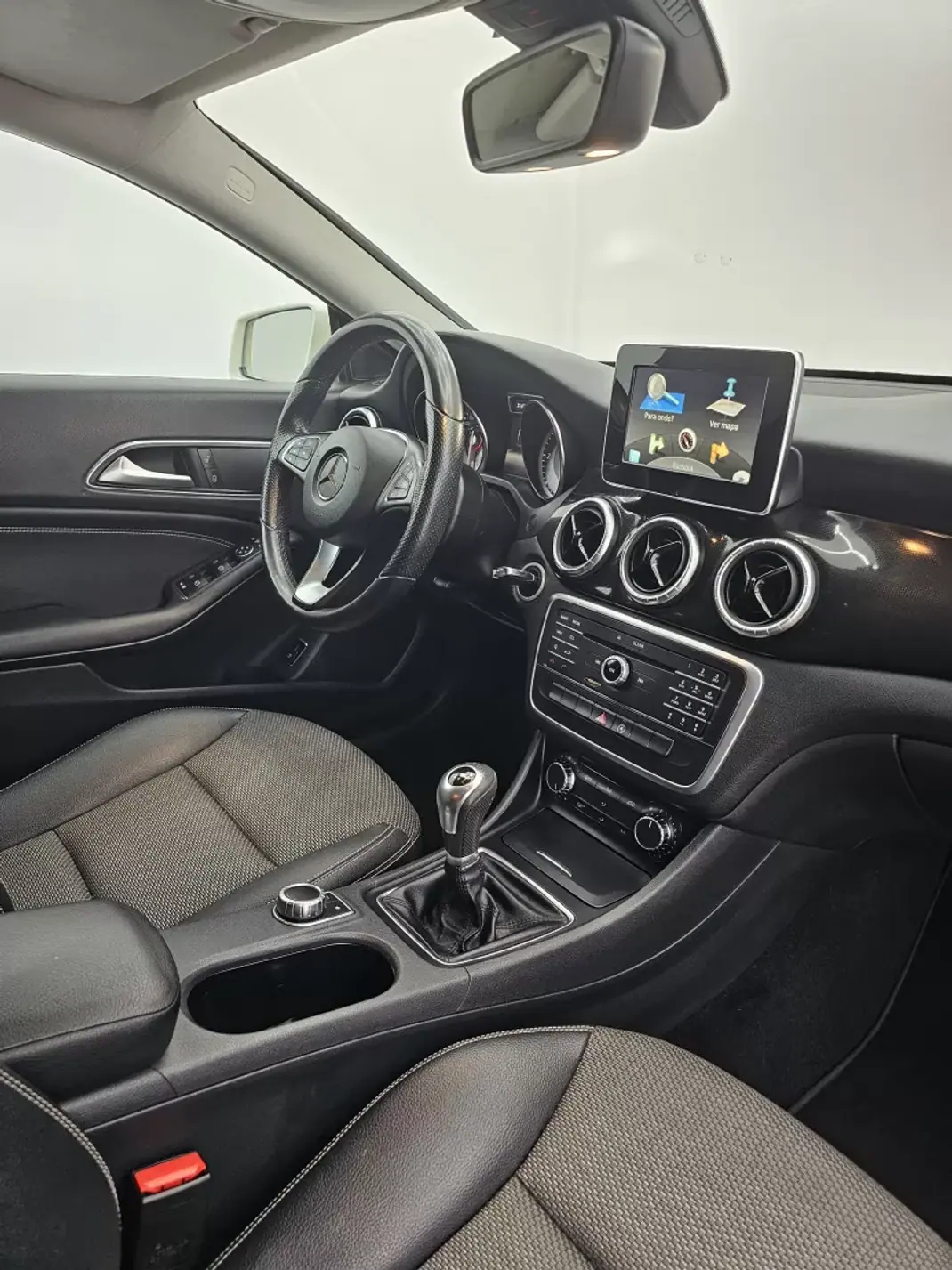 Mercedes-Benz CLA 180 2015 - 14000 EUR, 205367 km - 205367km - foto 51 de 51