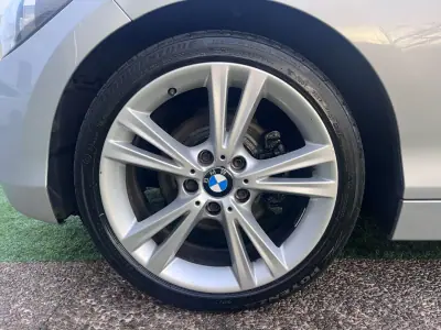 BMW 120 2013 - 13900 EUR, 190000 km - AUTO.MOTO.pt - 190000km - foto 21 de 50