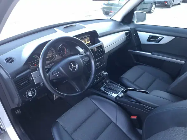Mercedes-Benz GLK 250 2010 - 17990 EUR, 152529 km - AUTO.MOTO.pt - 152529km - foto 10 de 18