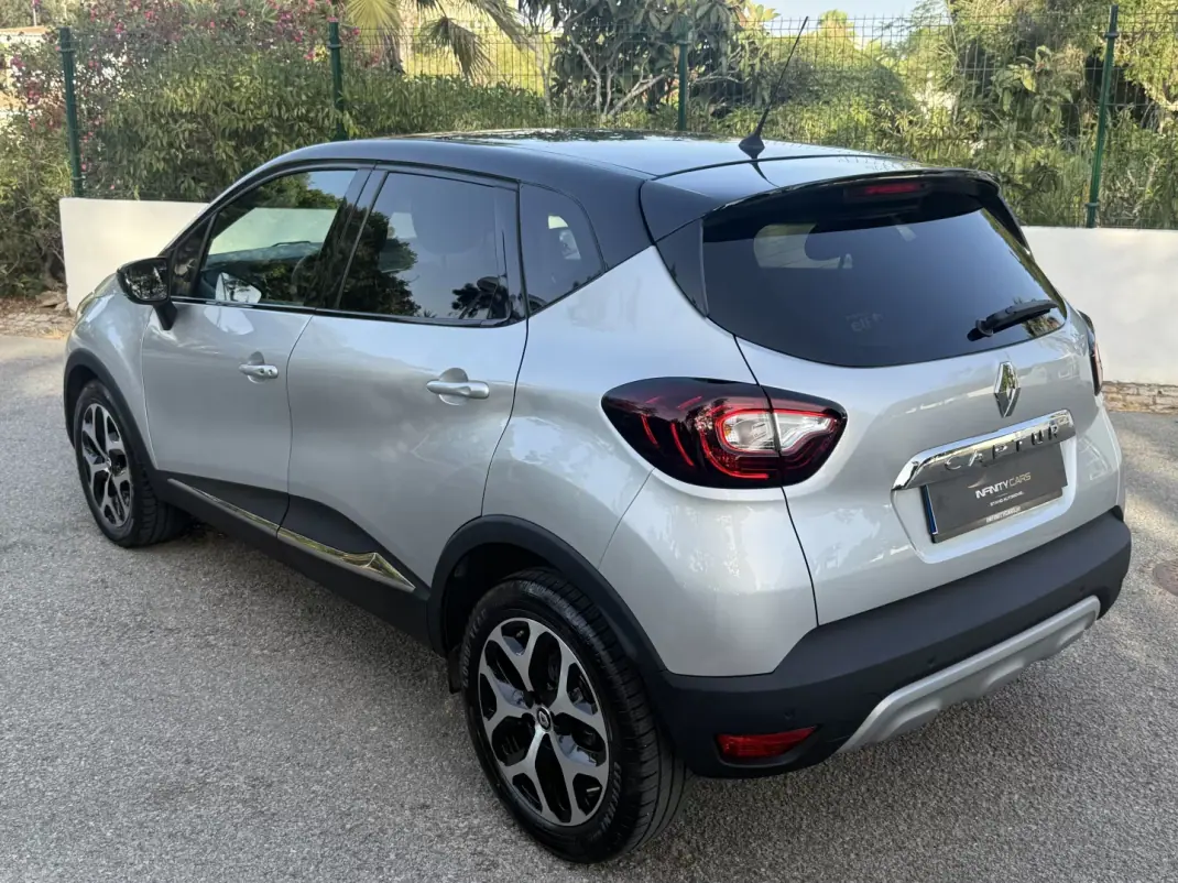 Renault Captur 2019 - 15699 EUR, 7000 km - 7000km - foto 9 de 15