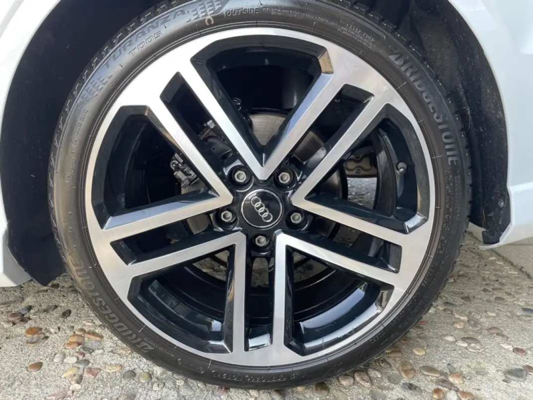 Audi A3 Limousine 2019 - 24999 EUR, 107600 km - AUTO.MOTO.pt - 107600km - foto 13 de 43