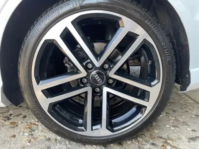 Audi A3 Limousine 2019 - 24999 EUR, 107600 km - AUTO.MOTO.pt - 107600km - foto 13 de 43