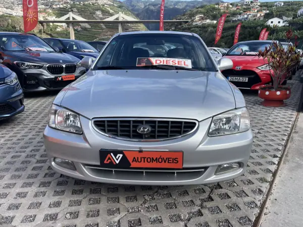 Hyundai Accent 2003 - 4250 EUR, 252434 km - AUTO.MOTO.pt - 252434km - foto 2 de 12