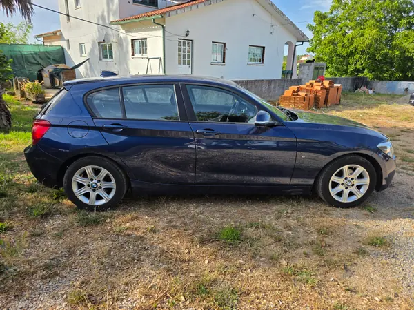 BMW 116 2013 - 10500 EUR, 234851 km - AUTO.MOTO.pt - 234851km - foto 3 de 19