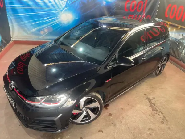 Volkswagen Golf 2019 - 30500 EUR, 106000 km - AUTO.MOTO.pt - 106000km - foto 6 de 47