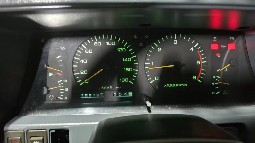 Nissan Patrol 1992 - 37500 EUR, 156427 km - 156427km - foto 49 de 61
