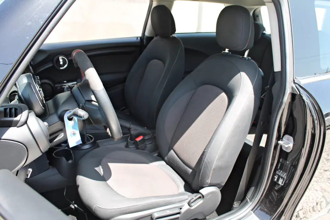 MINI Coupé 2016 - 13900 EUR, 134843 km - 134843km - foto 9 de 19