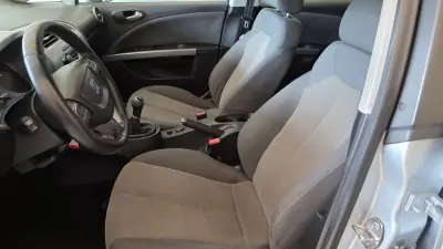 SEAT Leon 2011 - 8900 EUR, 188295 km - AUTO.MOTO.pt - 188295km - foto 37 de 52