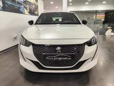 Peugeot 208 2021 - 13990 EUR, 80000 km - AUTO.MOTO.pt - 80000km - foto 5 de 49