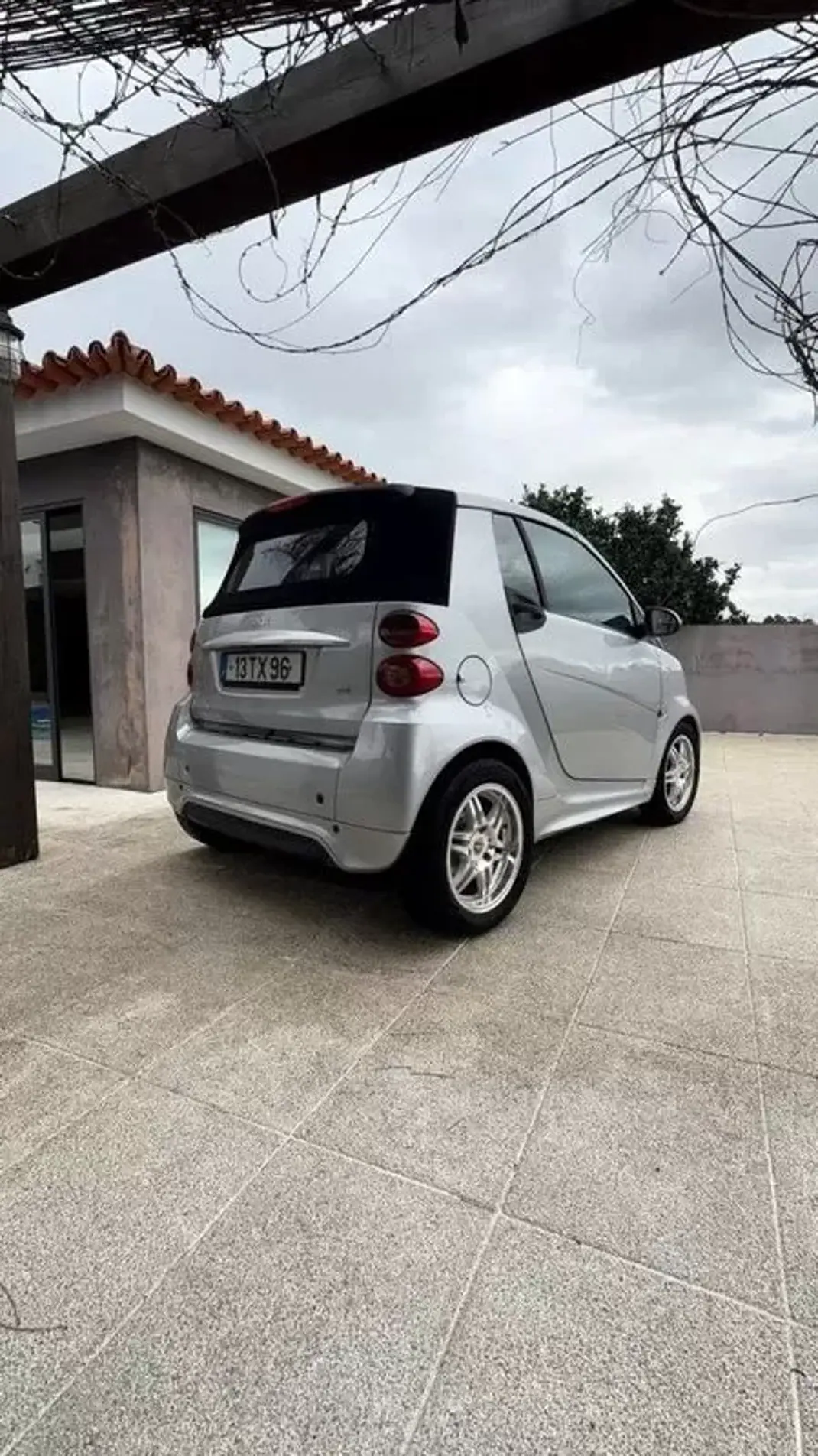 Smart Fortwo Cabrio 2013 - 7999 EUR, 113669 km - AUTO.MOTO.pt - 113669km - foto 25 de 25