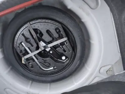 Volkswagen Scirocco 2011 - 10000 EUR, 215000 km - AUTO.MOTO.pt - 215000km - foto 17 de 30