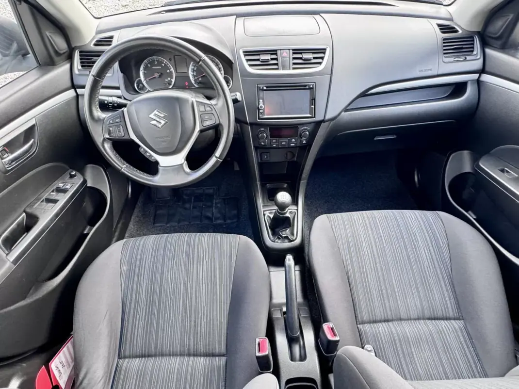 Suzuki Swift 2015 - 8990 EUR, 178000 km - AUTO.MOTO.pt - 178000km - foto 15 de 28