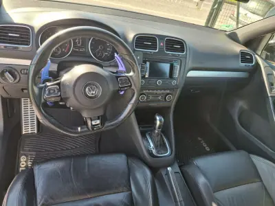 Volkswagen Golf 2011 - 22950 EUR, 98325 km - AUTO.MOTO.pt - 98325km - foto 7 de 13