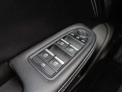 Renault Arkana 2023 - 21900 EUR, 102374 km - foto 4 de 19