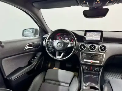 Mercedes-Benz A 180 2016 - 14950 EUR, 142000 km - AUTO.MOTO.pt - 142000km - foto 26 de 54