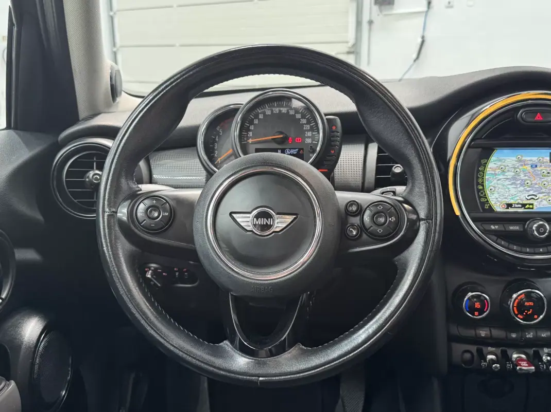 MINI 5 Portas 2016 - 15890 EUR, 167000 km - 167000km - foto 25 de 34