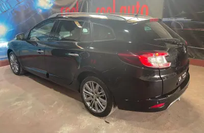 Renault Mégane Sport Tourer 2014 - 9999 EUR, 163000 km - AUTO.MOTO.pt - 163000km - foto 14 de 47