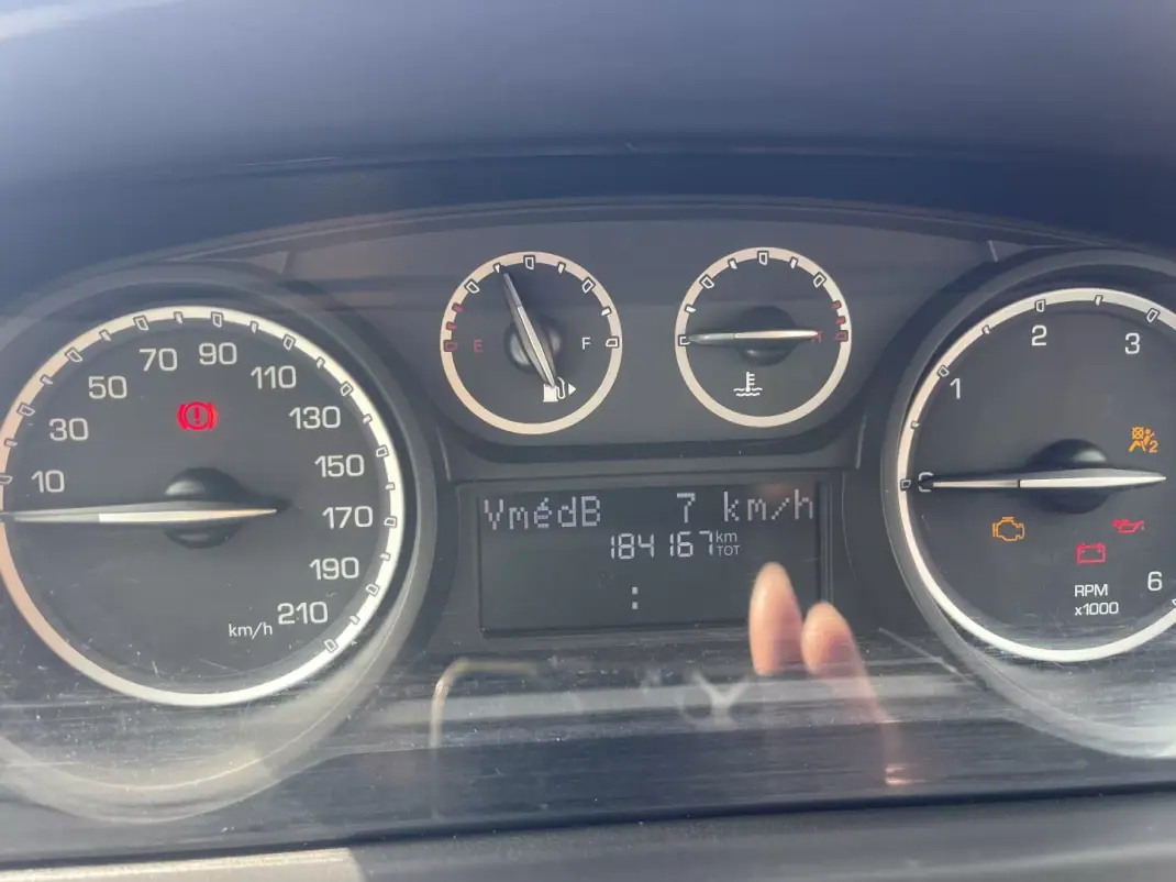 Lancia Ypsilon 2011 - 5950 EUR, 184167 km - 184167km - foto 11 de 12