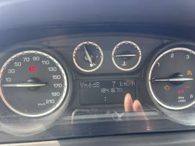 Lancia Ypsilon 2011 - 5950 EUR, 184167 km - 184167km - foto 11 de 12