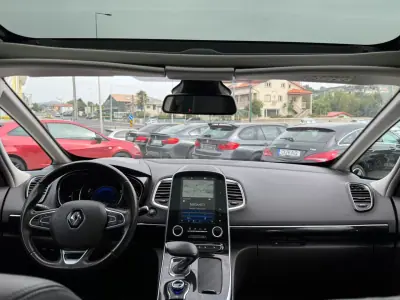 Renault Espace 2018 - 17999 EUR, 108000 km - 108000km - foto 17 de 19