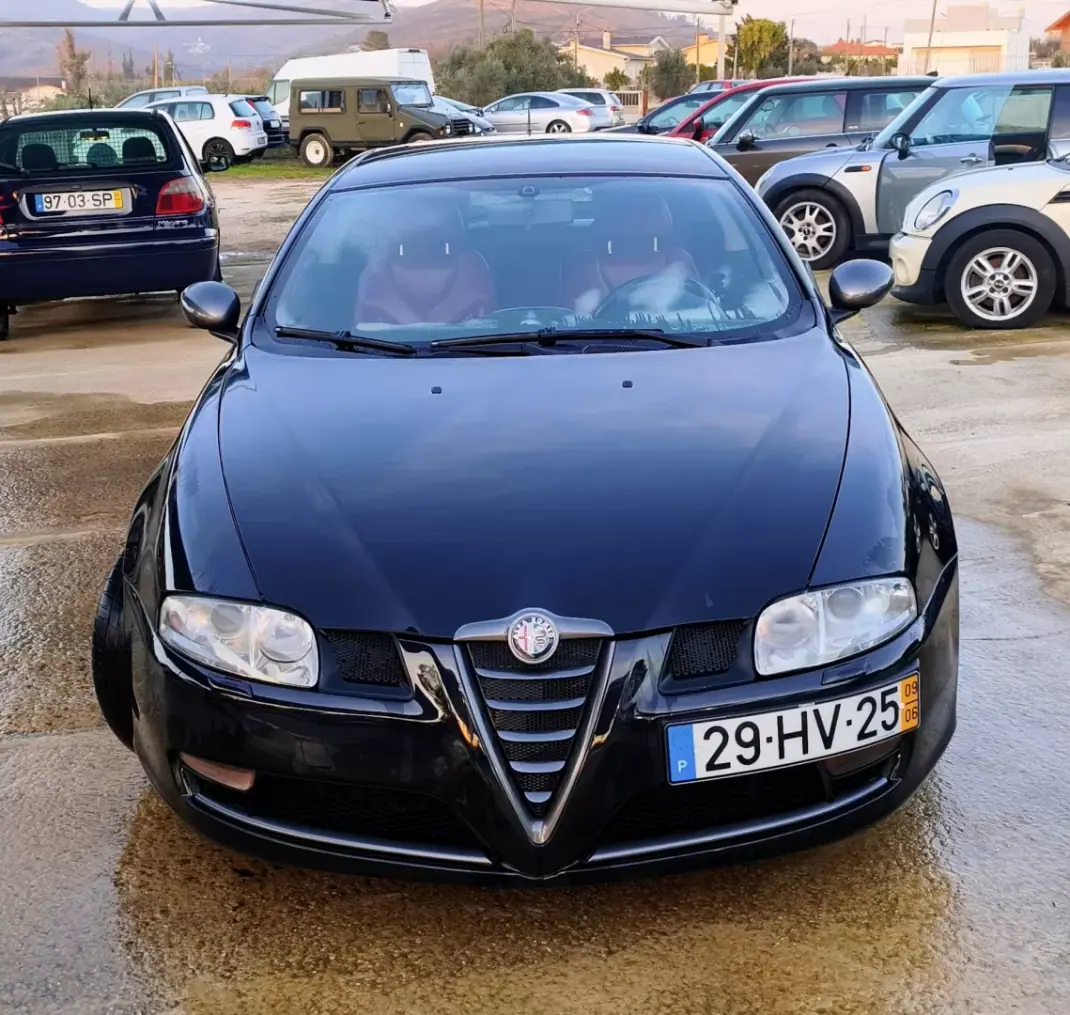 Alfa Romeo GT 2009 - 8990 EUR, 290000 km - AUTO.MOTO.pt - 290000km - foto 2 de 22