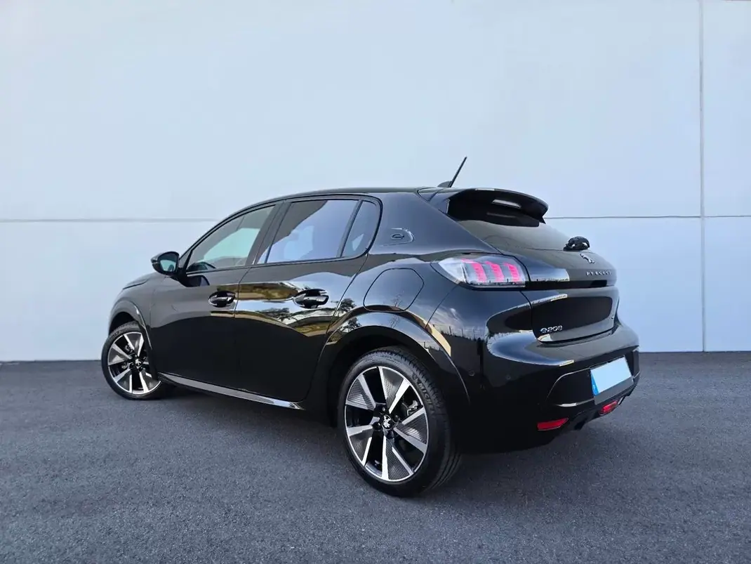 Peugeot e-208 2022 - 17900 EUR, 33200 km - AUTO.MOTO.pt - 33200km - foto 6 de 44