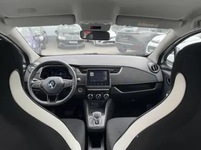 Renault Zoe 2020 - 14900 EUR, 45065 km - AUTO.MOTO.pt - 45065km - foto 14 de 33